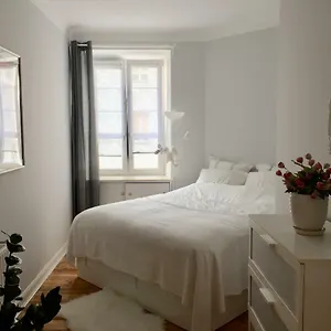 Beautiful In The Heart Of Warsaw, Poznanska , Warszawa Polska